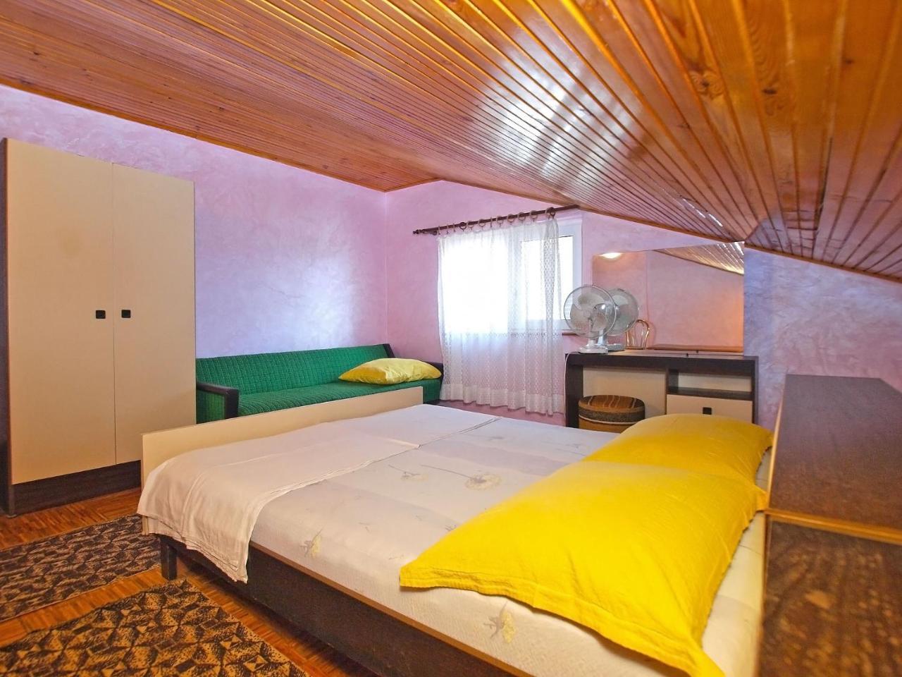 Rooms Antun 1238 Medulin Eksteriør bilde
