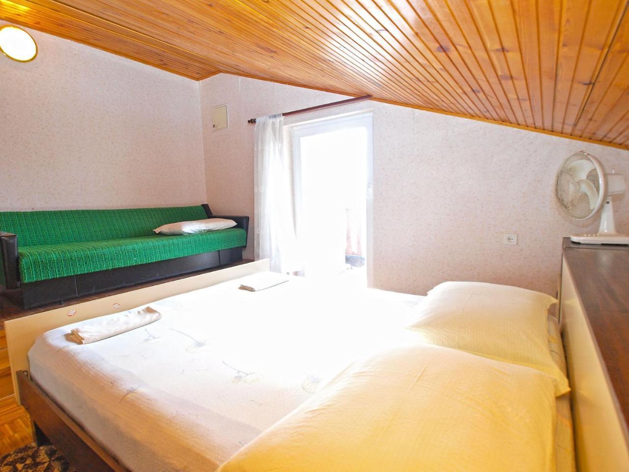 Rooms Antun 1238 Medulin Eksteriør bilde